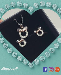 Disney Minnie Mouse Earrings & Pendant Gift Set SALE